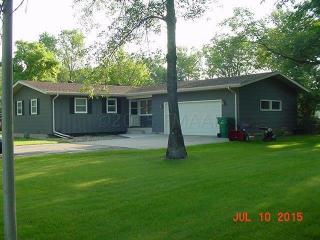 109 Rivershore Dr, Prosper, ND 58042-4013