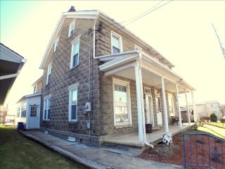 230 20th St, Northampton, PA 18067-1332