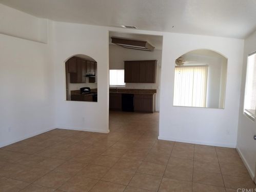 12784 Palermo Ave, Victorville, CA 92395-8512