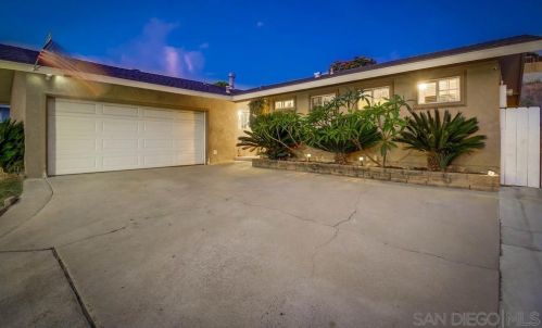 5871 Jackson Dr, La Mesa, CA 91942-2619