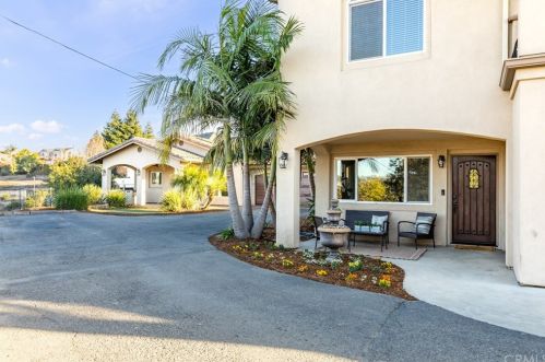 551 Traffic Way, Pismo Beach, CA 93420-3385