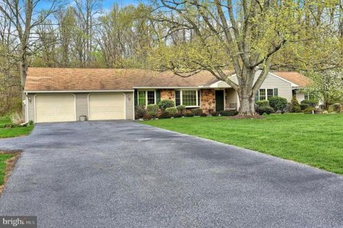 580 Nauvoo Rd, Alpine, PA 17339-9322