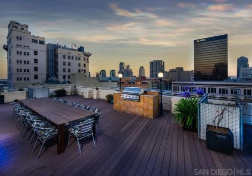 950 6th St, San Diego, CA 92101-1815