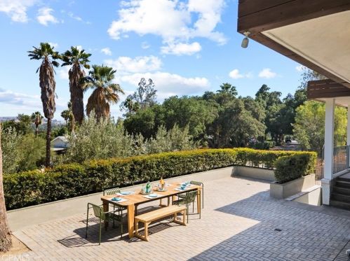 4207 Miramonte Pl, Riverside CA  92501-3054 exterior