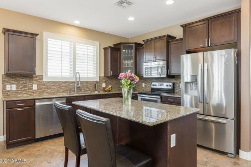 36056 Matthews Dr, San Tan Valley AZ  85143-3549 exterior