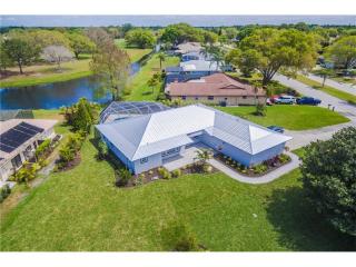 4857 Palm Aire Dr, Sarasota, FL 34243-3720