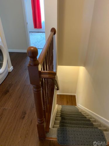 188 Applegate Ln, East Brunswick NJ  08816-5017 exterior