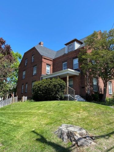 17 Blackstone St, Cumberland, RI 02864-7026