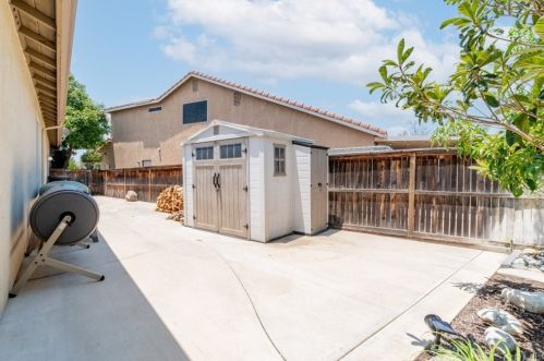 35650 Rosedown Ln, Wildomar CA  92595-7974 exterior