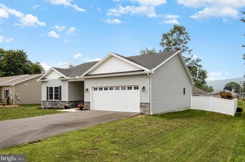 301 Harrisburg Pike, Siddonsburg, PA 17019-1334