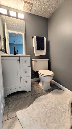 6247 Apple Valley Ct, Florence KY  41042-9380 exterior