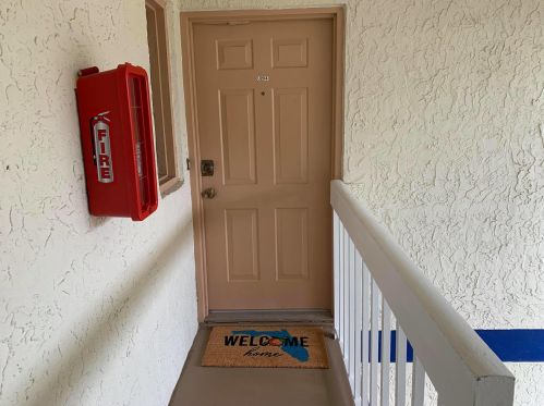 1505 Royal Green Cir, Fort Pierce FL  34952-7625 exterior