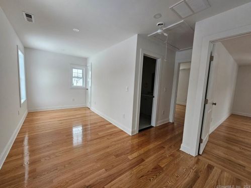 8 Concord St, Danbury CT  06810-6411 exterior
