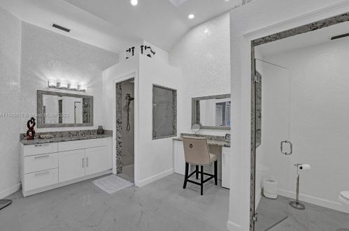 11646 Privado Way, Boynton Beach FL  33437-1924 exterior
