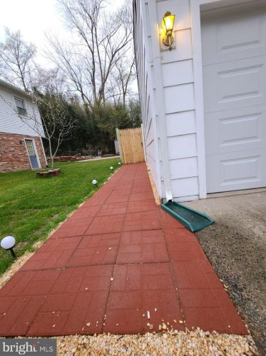 2263 Spinnaker Ct, Woodbridge VA  22192-2129 exterior