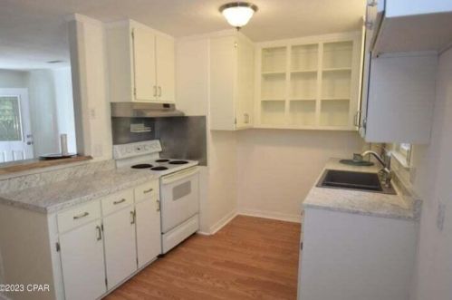 26 Sadler Cir, Freeport FL  32439-6126 exterior