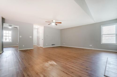 139 Crabapple Ln, Pataskala OH  43062-7074 exterior