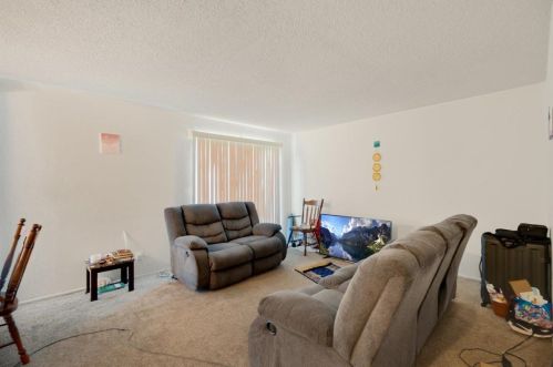 475 90 St, Daly City CA 94015-1657 exterior