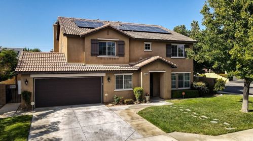 3205 Still Meadow Ln, Lancaster, CA 93536-5481