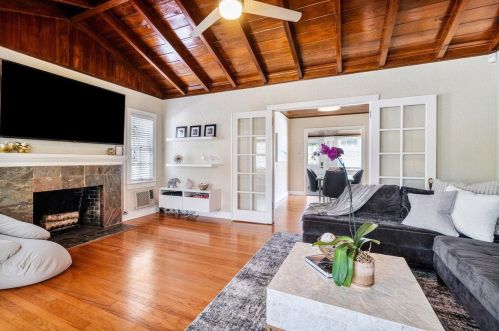 145 Swinton Ave, Delray Beach FL  33444-2633 exterior