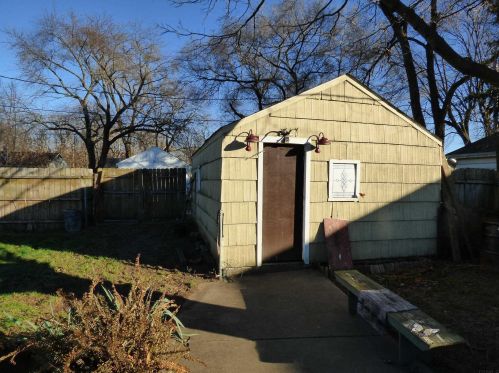 206 Meridian St, Mishawaka IN  46544-1673 exterior