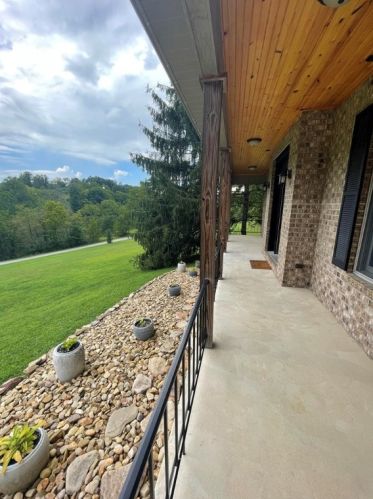 1661 Piper Rd, Ligonier, PA 15658-2256