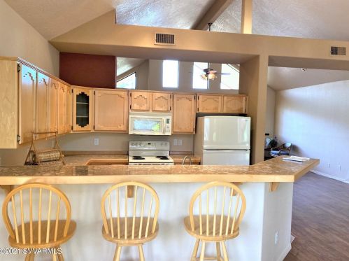 460 Concho Dr, Sedona AZ 86351-7955 exterior