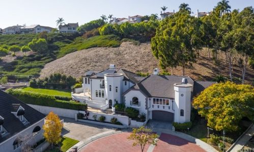 2 Rogers Rd, Dana Point, CA 92629-3140