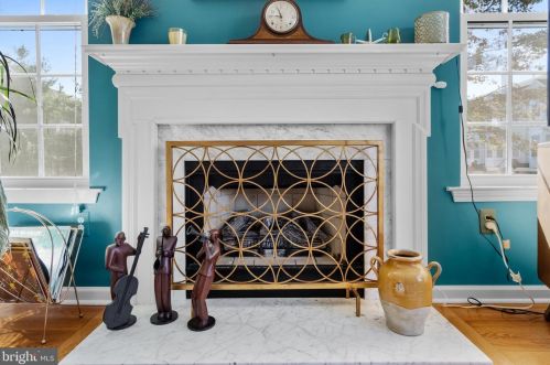 6504 Riverfront Dr, Palmyra NJ  08065-2145 exterior