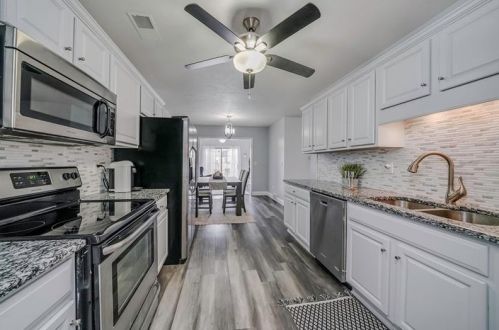 1023 Timberwood Dr, Beaver Falls PA 15010-1613 exterior