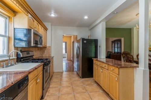 1312 81st St, North Bergen NJ  07047-4148 exterior