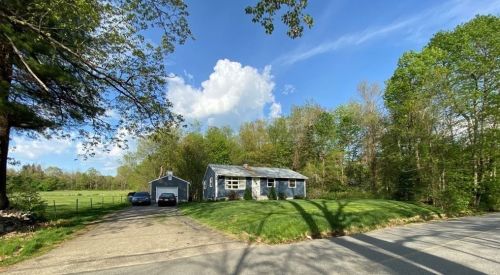 9 Kenwood Dr, Rutland, MA 01543-1214