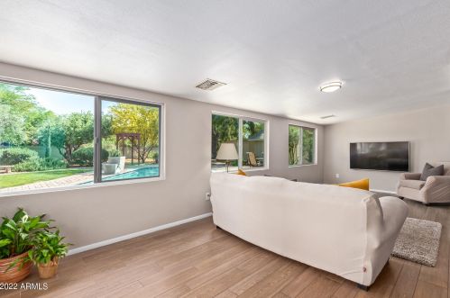 6507 Paradise Dr, Scottsdale AZ 85254-5175 exterior