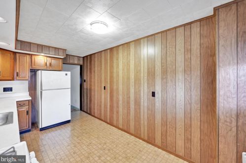 2029 Walnut St, Ashland PA  17921-1611 exterior