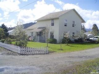 244 14th St, Philomath, OR 97370-9132