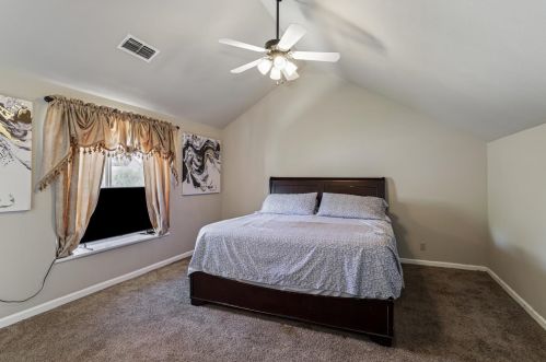 1128 Gorham Ave, Modesto CA  95350-4674 exterior