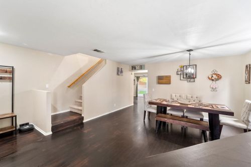 42064 Pine Needle St, Temecula CA  92591-7915 exterior