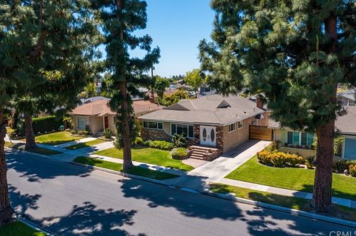 4313 Radnor Ave, Lakewood, CA 90713-2546