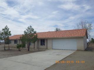 4360 Mataro Rd, Phelan, CA 92371-9001