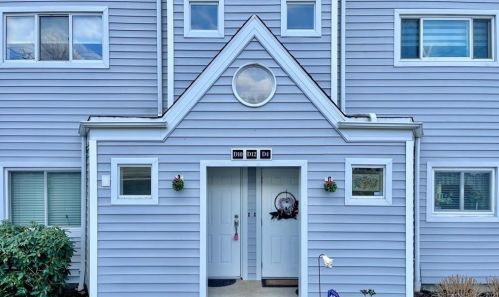 267 Melba St, Milford CT  06460-7674 exterior