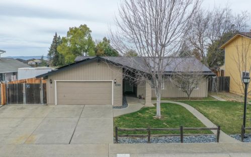 550 Spruce St, Liberty Farms, CA 95620-3742
