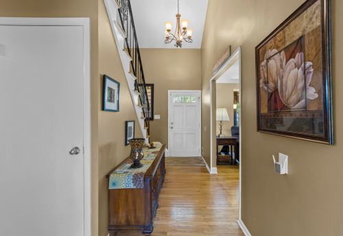 15 Sandburg Dr, Morganville, NJ 07751-1428