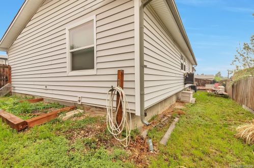 9174 Madeleine St, Denver CO 80260-5190 exterior