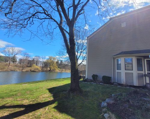 22 Clemens Ct, Rocky Hill CT  06067-3217 exterior