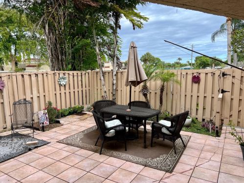 4175 Village Dr, Delray Beach, FL 33445-2852