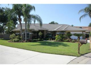 7975 Monticello Ln, Sarasota, FL 34243-4945