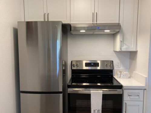 7257 Shelter Creek Ln, San Bruno, CA 94066-6054