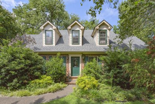 1734 Somerset Dr, Murfreesboro TN  37129-6522 exterior
