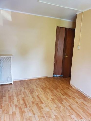 127 Court D, Bridgeport CT  06610-3316 exterior