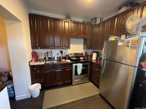 1616 Pilgrim Ave, Bronx, NY 10461-4808